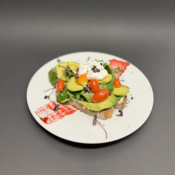 Avocado-Brot-mit-Ei