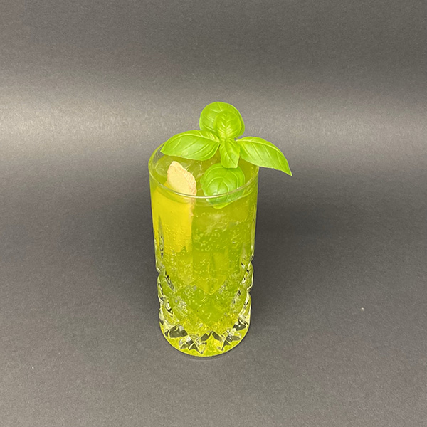 Hauslimonade-Basilikum-Ingwer